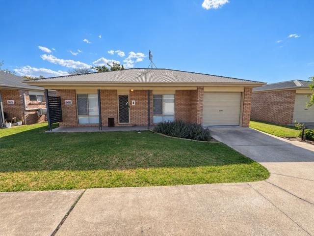 Great Investment Property or move in at the end of the lease