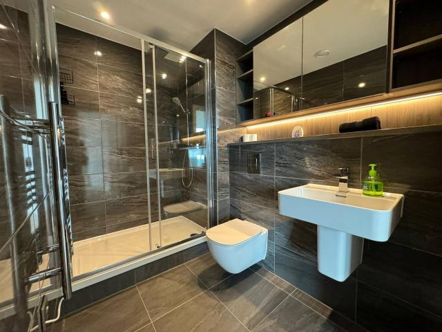 Great Jackson Street, Manchester, M15 4NP, United Kingdom | 3 bed apartment for rent #163242851 | Rentberry