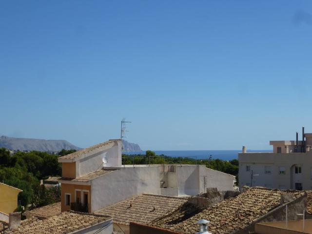 Great little apartment centrally located in Alfas del Pi