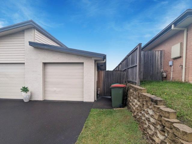 GREAT LITTLE UNIT IN SOUGHT AFTER AREA