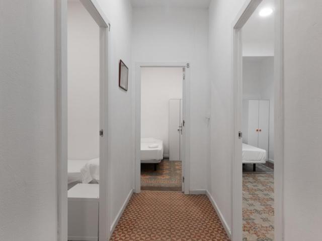 Great looking bedroom in Viutat vella with central heating