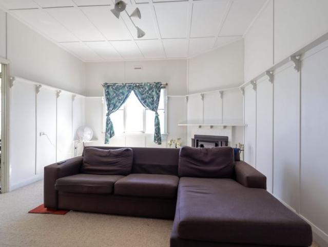 Great Located Large Family Home