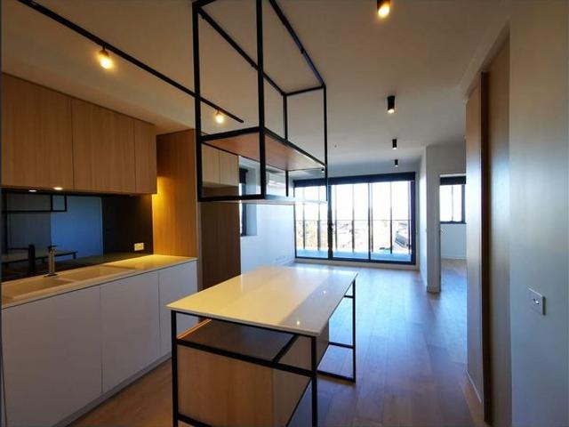 Great Location 2 Bed 2 Bath 1 Parking 1 Storage With Grand Corner View Large Balcony