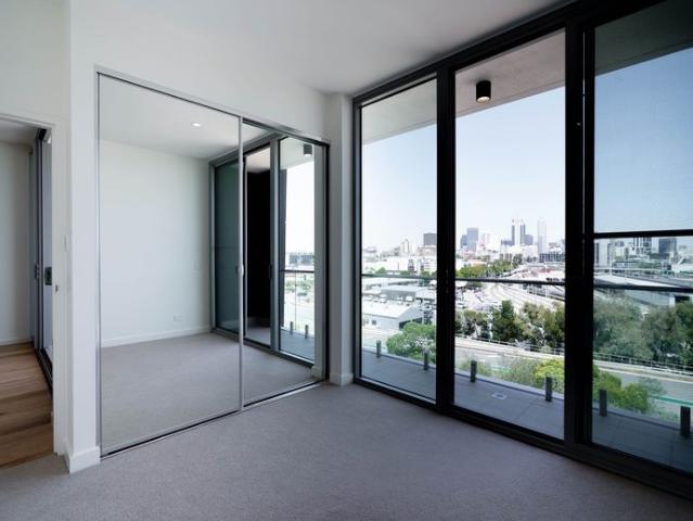 GREAT LOCATION 2 BEDROOM APARTMENT! @780 per week