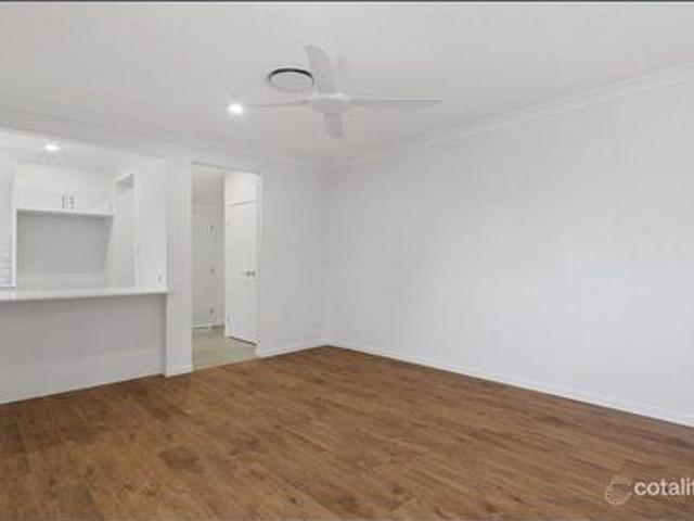 GREAT LOCATION 2 BEDROOM FLAT SHORNCLIFFE