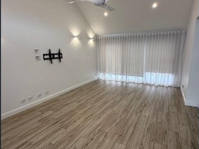 GREAT LOCATION 2 BEDROOMS