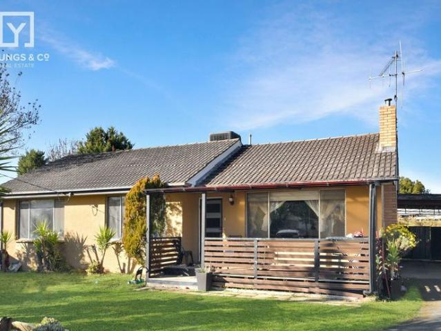 Great Location 3 Bedroom Home