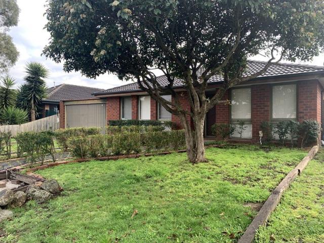 Great Location 3 bedroom plus study