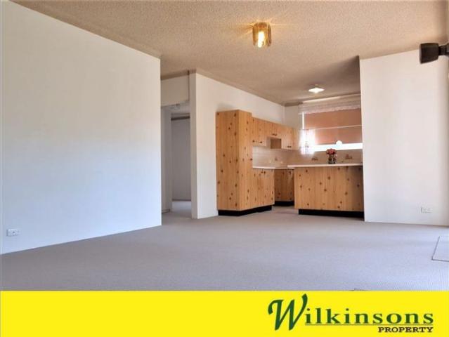 GREAT LOCATION TO NEARBY CONVENIENCES