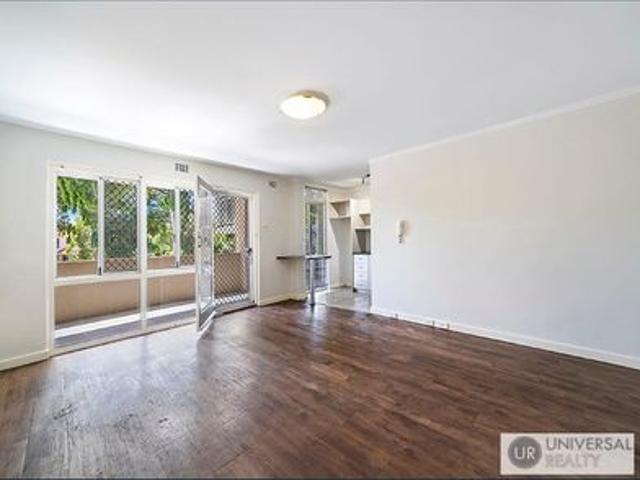 Great Location Walk to UWA, River and Shops
