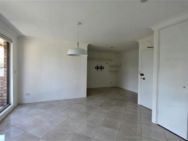 Great Location, walking distance to all amenities