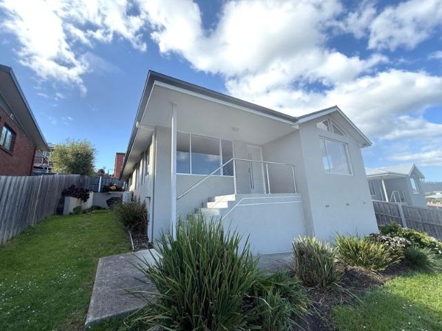 Great location with mountain views!