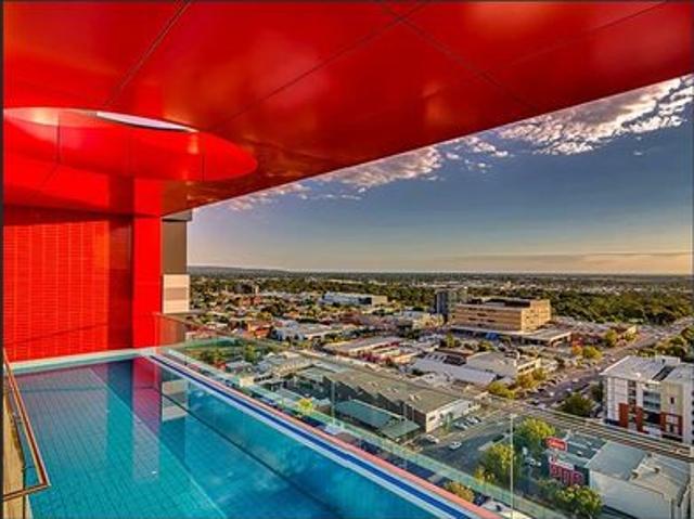 GREAT LOCATION WITH STYLISH, MODERN AND FURNISHED APARTMENT IN EXCEPTIONAL LIFESTYLE