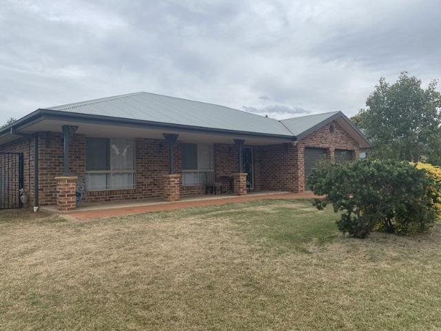 GREAT LOCATION AND AMAZING HOME