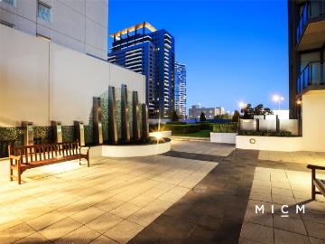 Great Location and spacious apartment