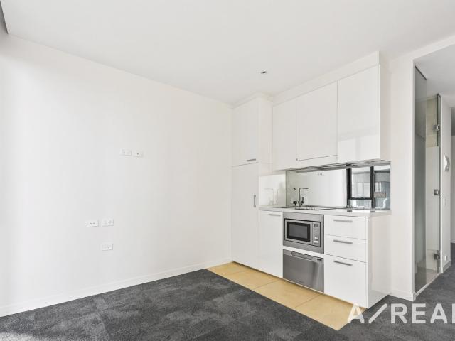 Great Location Beach Views in the Heart of Frankston