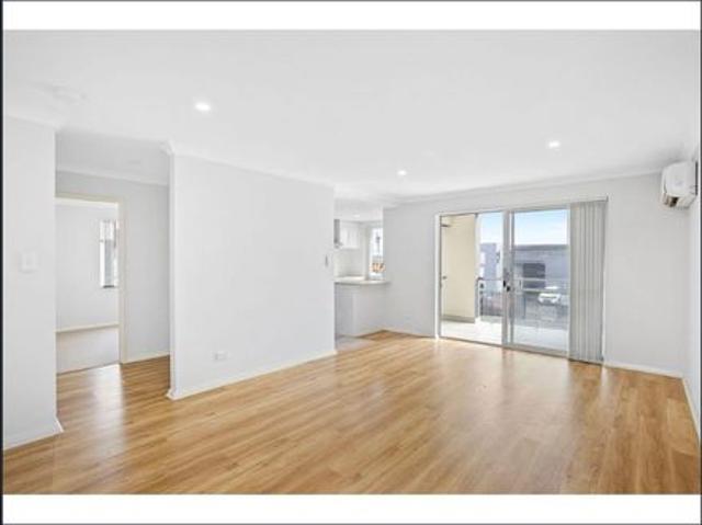 GREAT LOCATION. BOUTIQUE COMPLEX. MODERN FINISHES