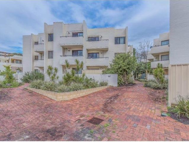 Great location Budget friendly unit !