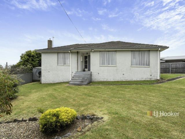 Great Location, Close to Don College