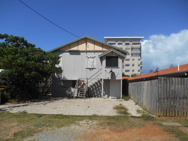 GREAT LOCATION CLOSE TO EVERYTHING