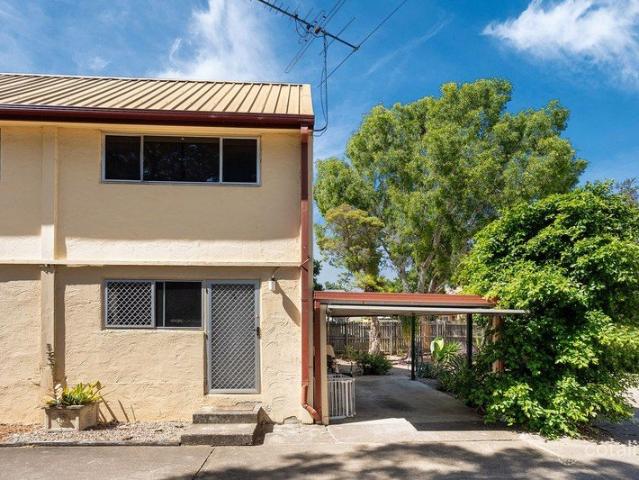 Great location, close to schools, shops and transport