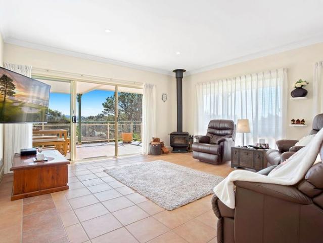 Great location, easy coastal living