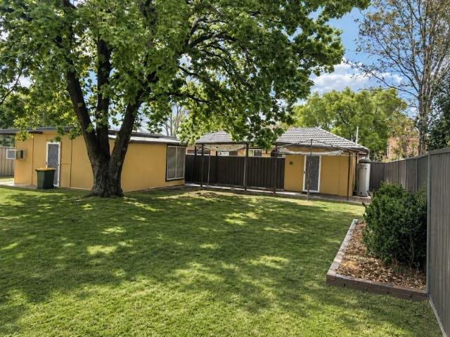 Great Location – Easy Walk to Quakers Hill Station