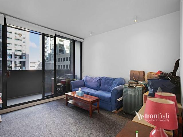 GREAT LOCATION FOR THIS 1 BEDROOM FURNISHED APARTMENT!