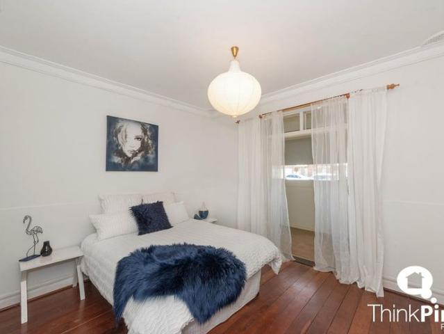 Great Location & Furnished