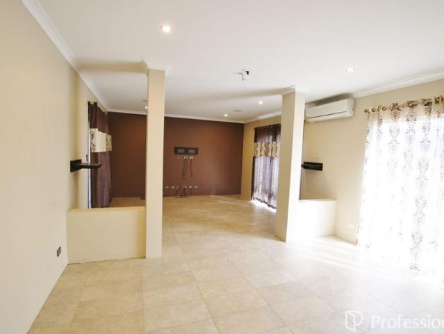 GREAT LOCATION GREAT FAMILY HOME