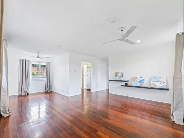 Great Location Home in Acacia Ridge