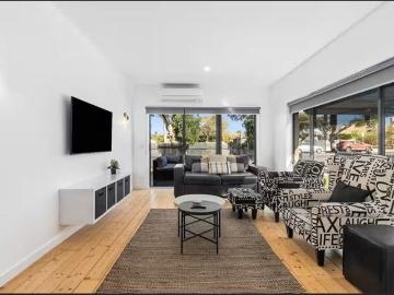 Great location immaculate condition