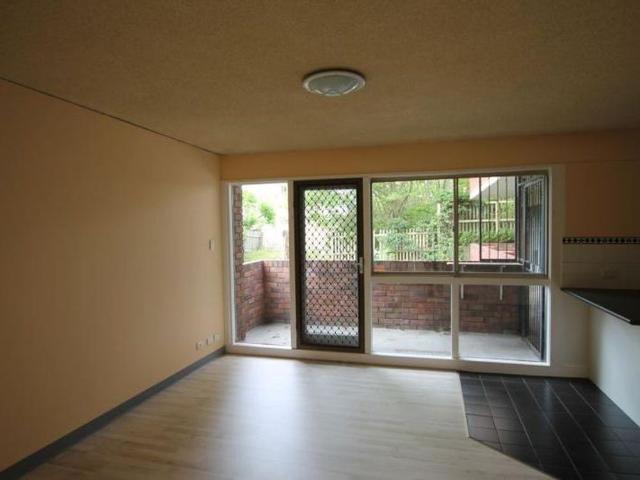 Two bedroom unit, perfect location