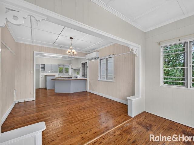 Great Location in West Warwick