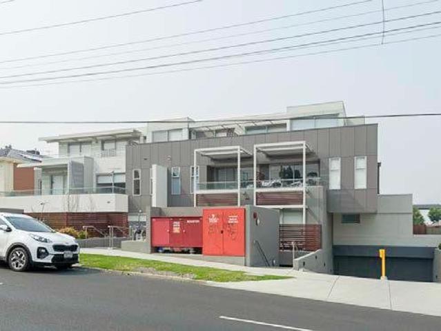 Great location in Burwood. Walking distance to Deakin University