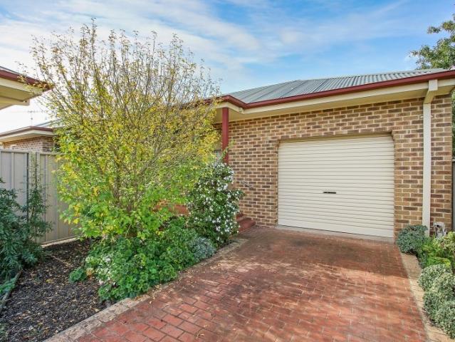 GREAT LOCATION, LOW MAINTENANCE