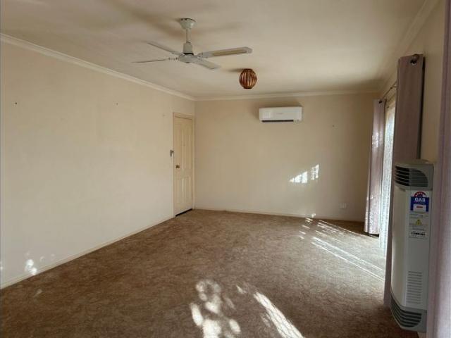 GREAT LOCATION, LOW MAINTENANCE