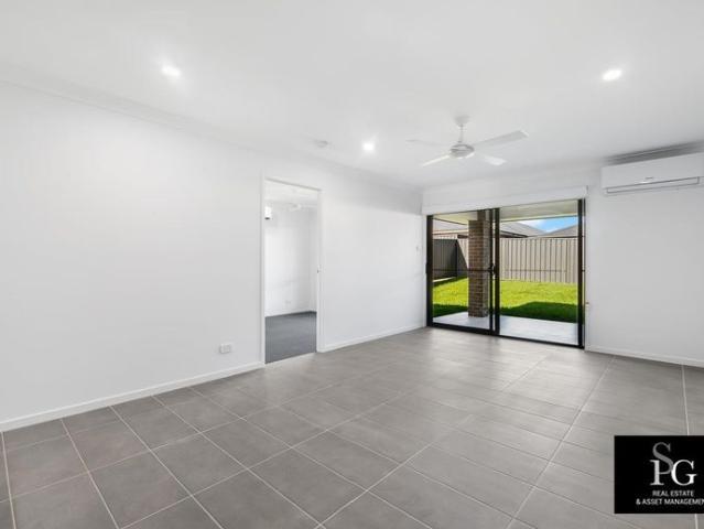 GREAT LOCATION MODERN 4 BEDROOM DUPLEX