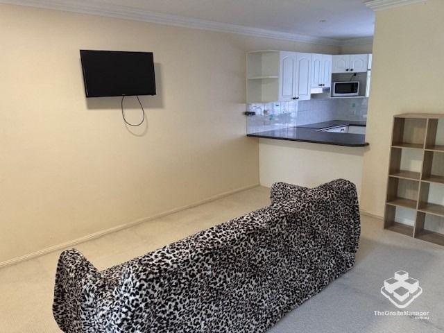 Great Location near UQ Furnished+ Air conditioners best price