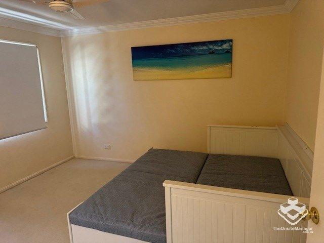Great Location near UQ Furnished+ Air conditioners best price