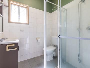 Soldiers Point, Port Stephens - Equipped kitchen