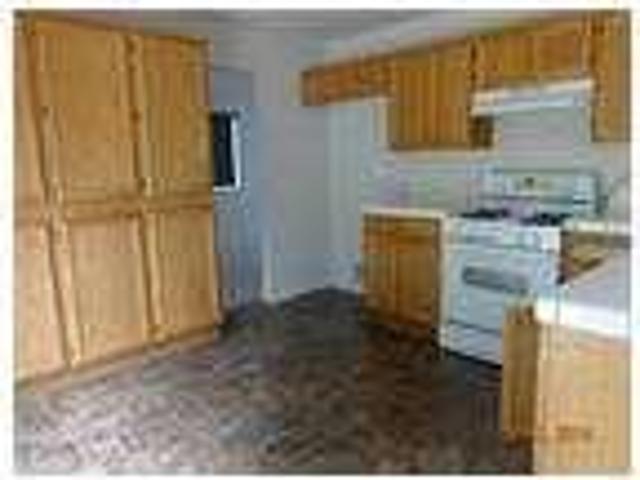 Great Location, Quiet Neighborhood!