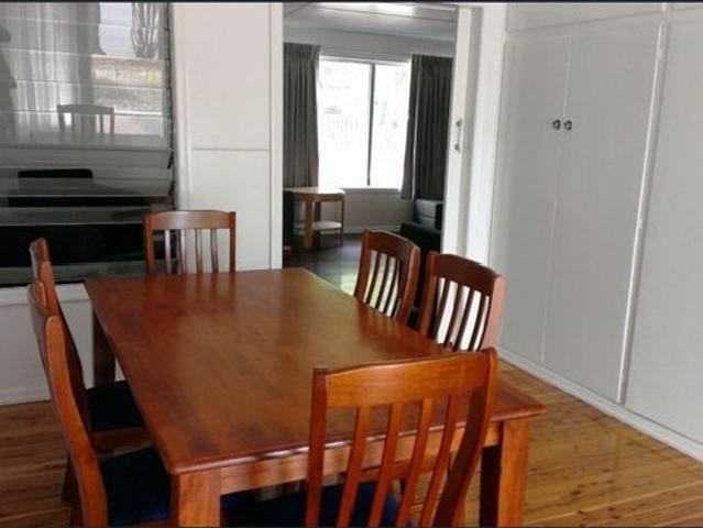 GREAT LOCATION SHORT STROLL TO CENTRE OF TOWN FULLY FURNISHED