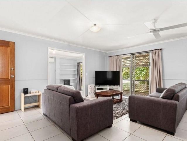 Great Location Space, Schools, Shops, Serenity