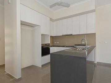 Great Location, spacious 3 bedroom