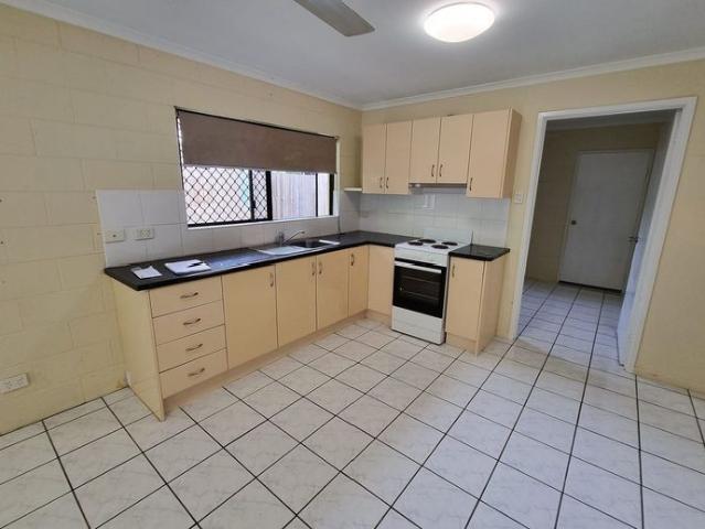 Great Location Spacious Duplex!