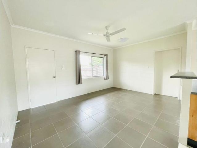Great location spacious duplex