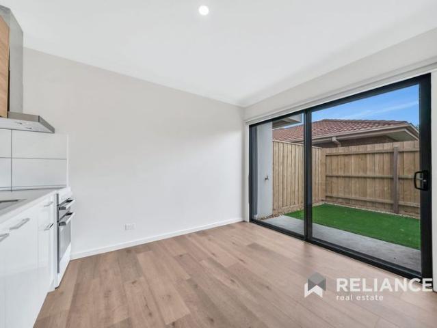 Great Location Studio Room for Lease!