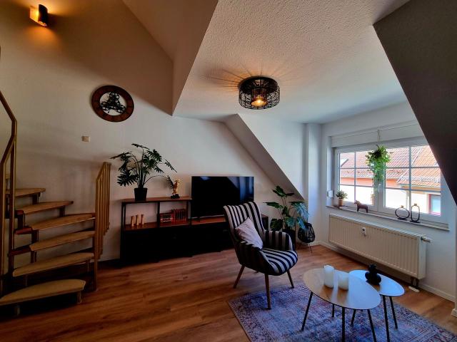 Great loft located in Jena, Jena Amsterdam Apartments for Rent