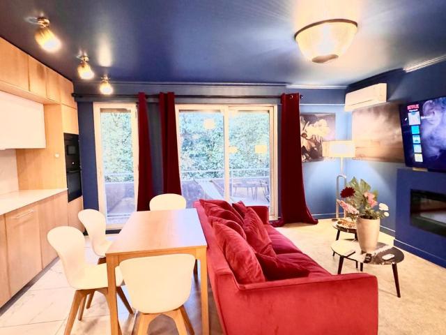 Great & modern home in the heart of town, Paris Amsterdam Apartments for Rent